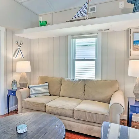 Chic Cottage With Private Yard Steps To Beach! Colonial Beach Exterior photo