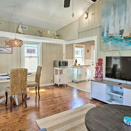 Chic Cottage With Private Yard Steps To Beach! Colonial Beach Exterior photo