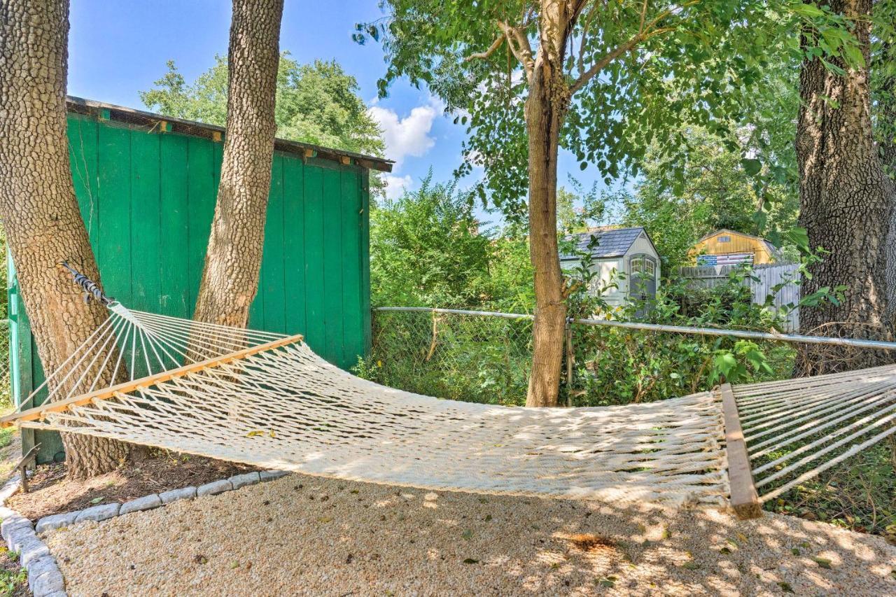 Chic With Private Yard Steps To Beach! Holiday home