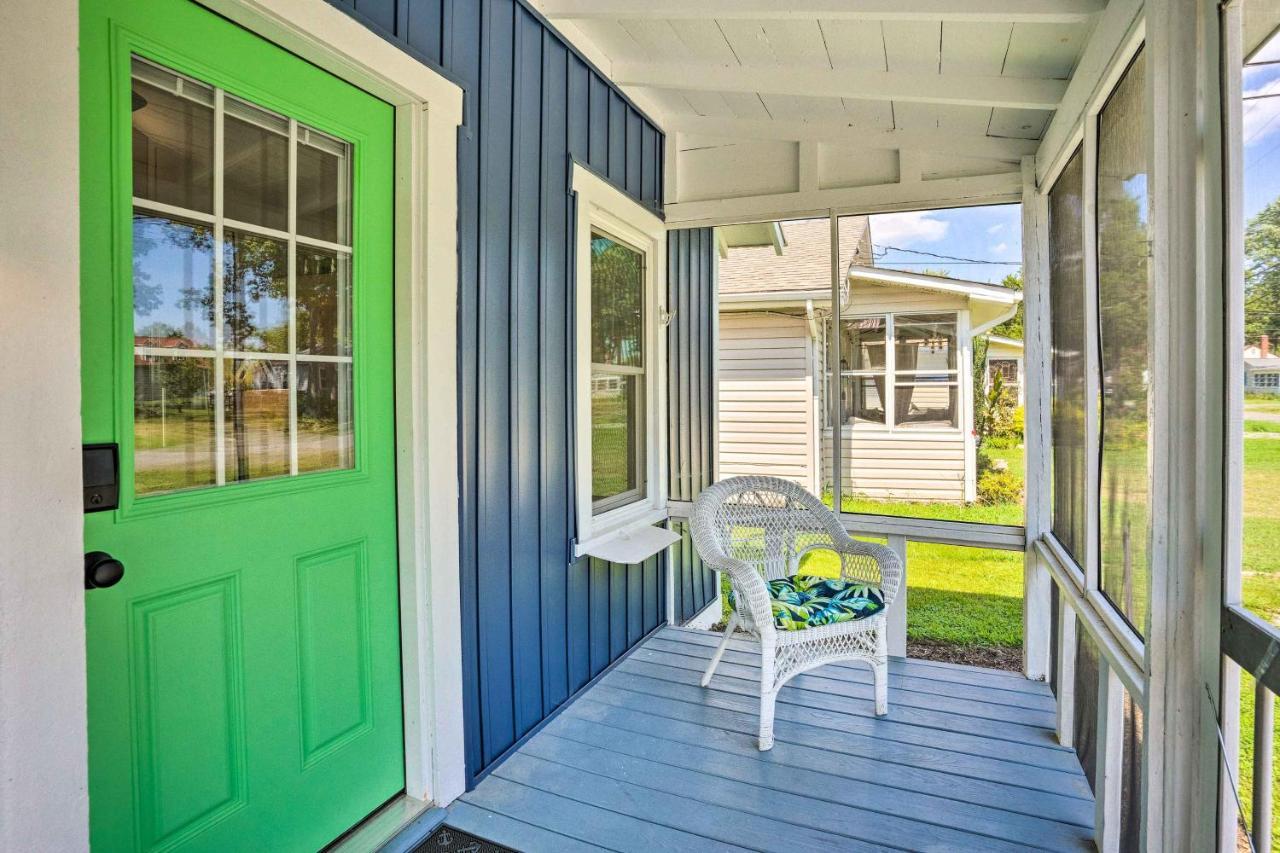 Chic With Private Yard Steps To Beach! * Colonial Beach